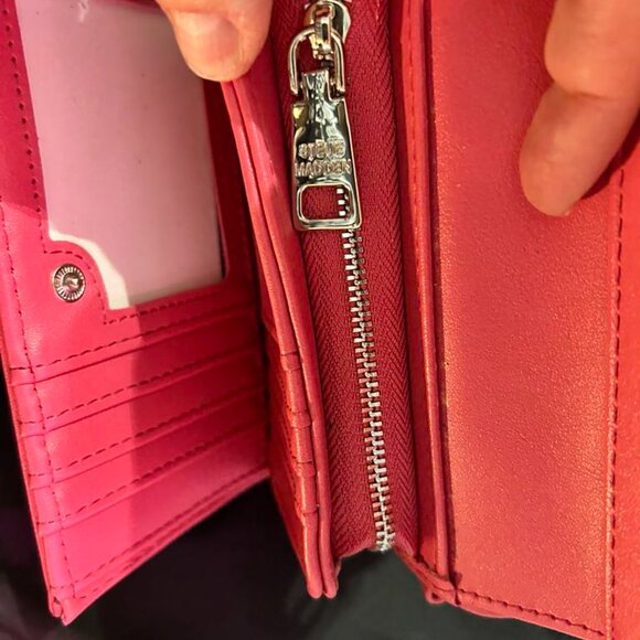 Steve Madden Wallet - Picture 5 of 5